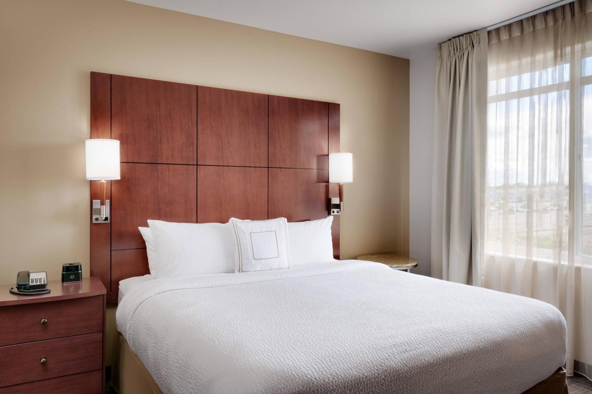 Hotel By Marriott 3*