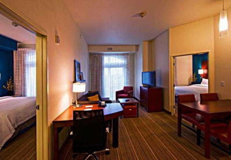 Hotel By Marriott
